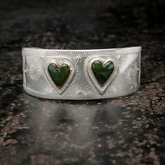 Vintage Sweetheart Bangle [Hand Crafted] Flower Curve W Heart