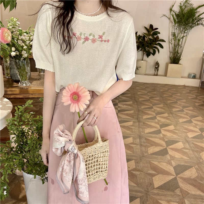 フラワー刺繍サマーニット トップス 半袖 花柄 花柄刺繍 ニット フラワー刺繍サマーニット トップス 半袖 花柄 花柄刺繍 ニット