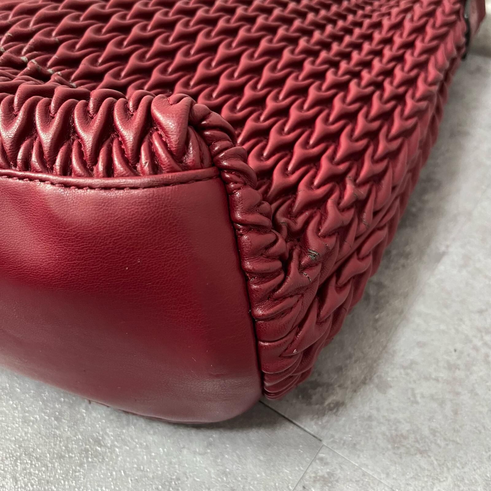 極美品　エンポリオアルマーニ　トートバッグ レザー　シボ革　レッド　赤 EMPORIO ARMANI】エンポリオ・アルマーニ トートバッグ 編み込み