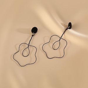flower line simple earrings J00101