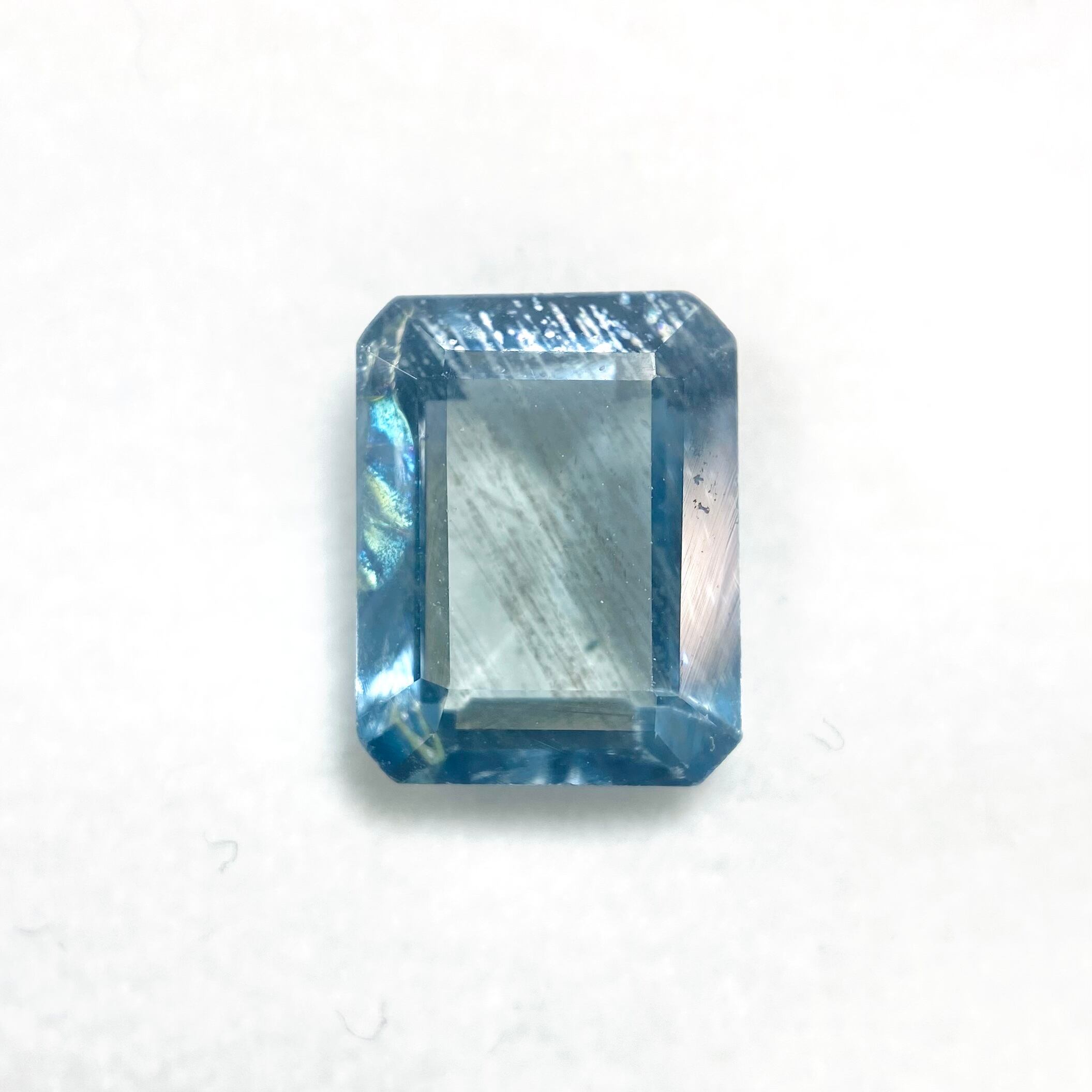 幸せな雨の日 アクアマリン