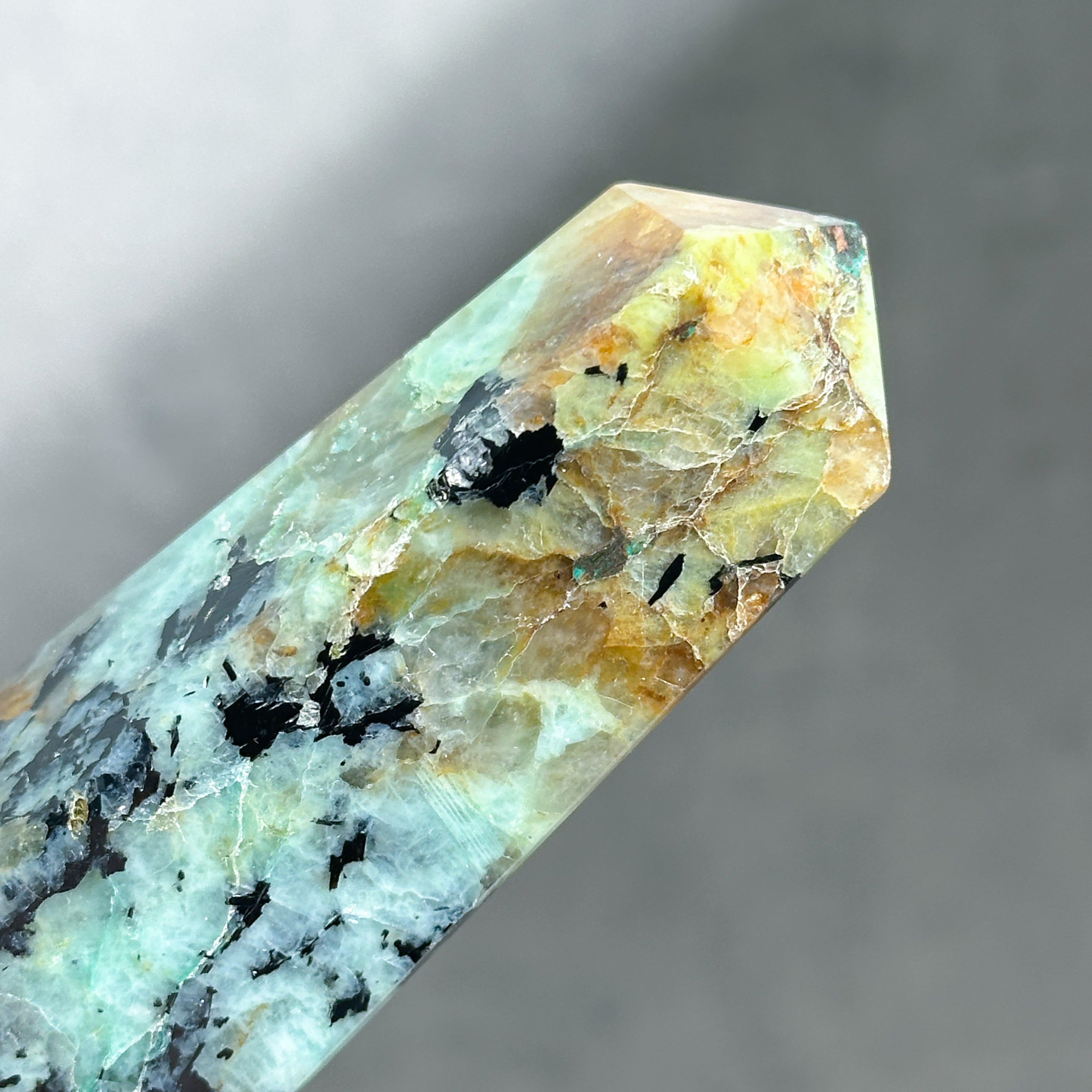 フェニックスストーン タワー型35◇ Phoenix Stone ◇天然石・鉱物