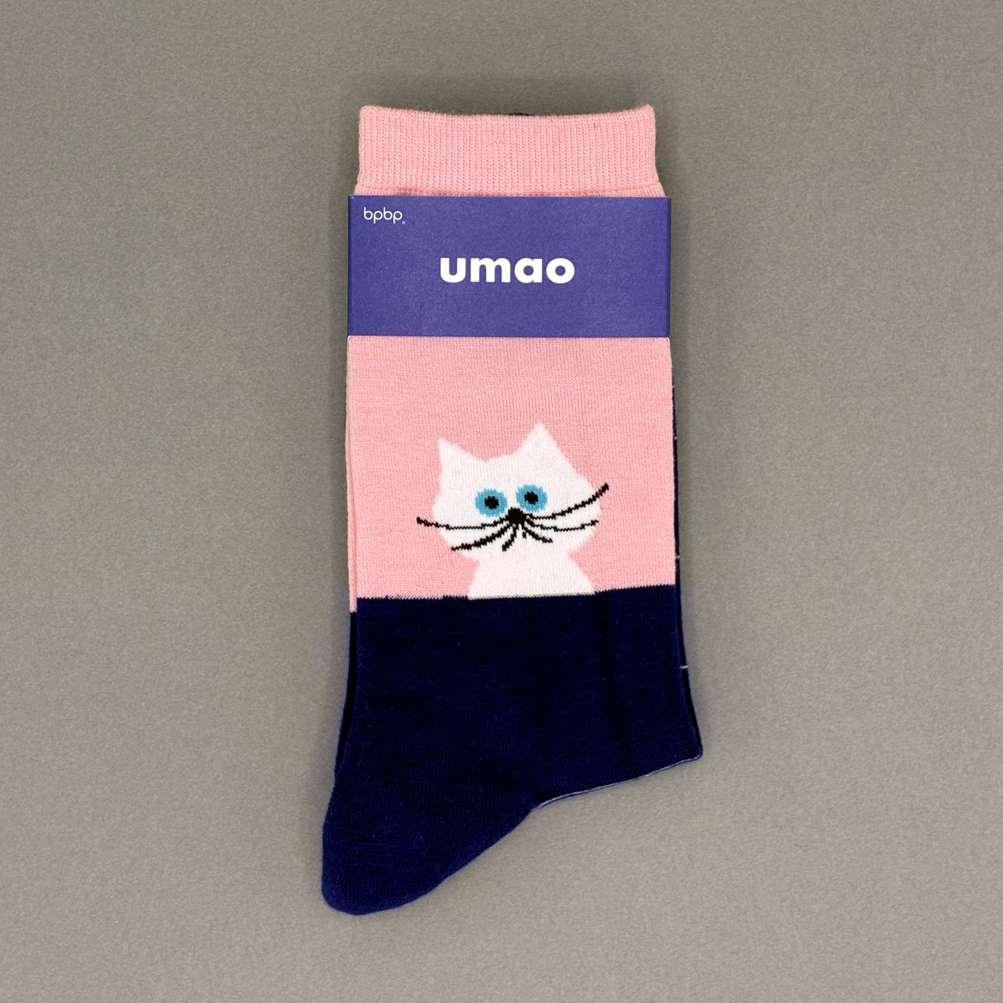 UMAO】SOCKS WHITE CAT BESIDE WINDOW 窓辺の白猫 ソックス | bpbp