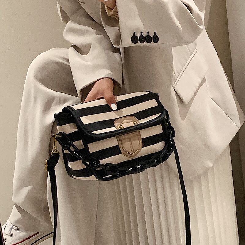 オータムウィンターチェーン 秋物 冬物 スクウェア メッセンジャーバッグ Tiancai_Wing_Bag88475963546