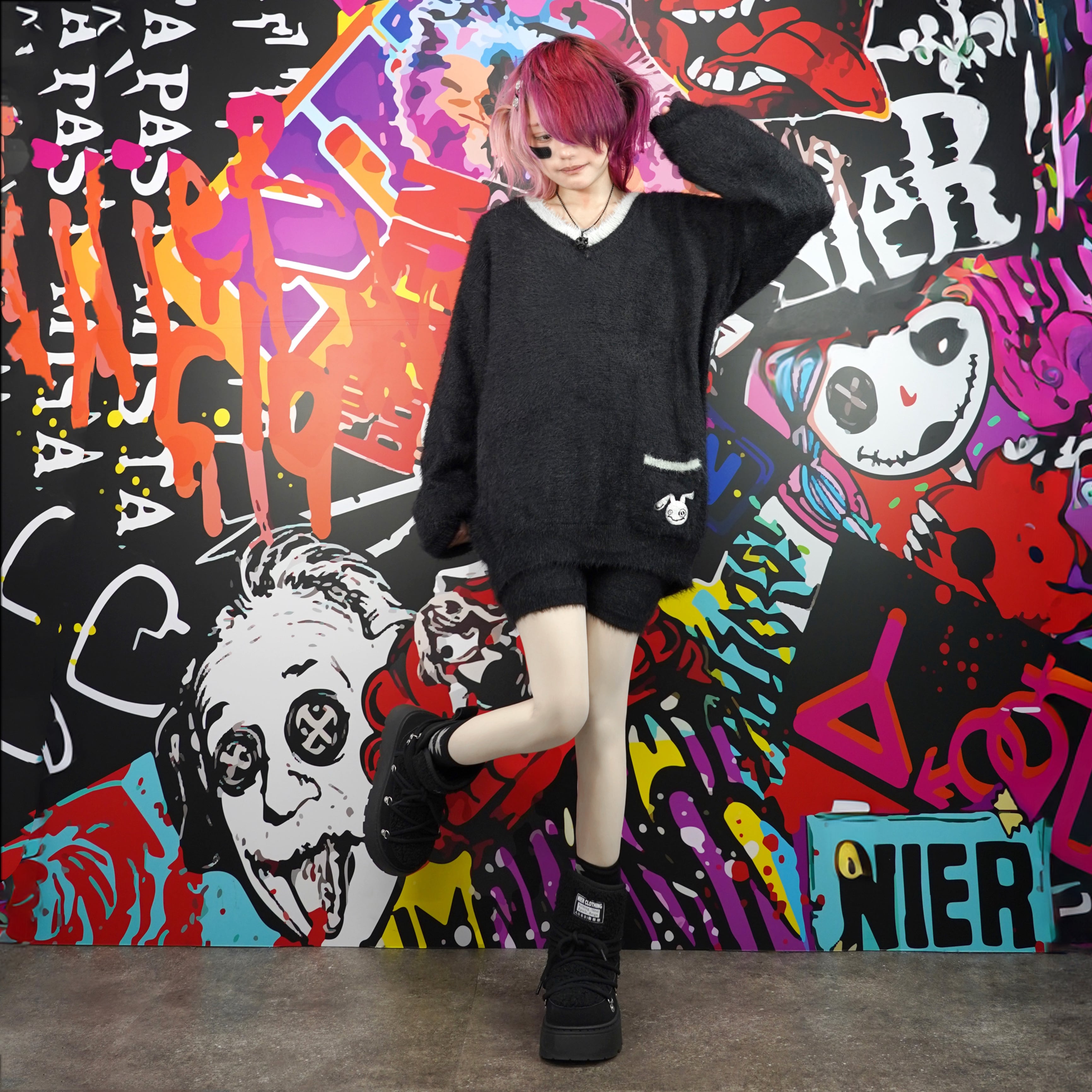 先着55点限定年末大特価》Vネックシャギーニットブラックセットアップ