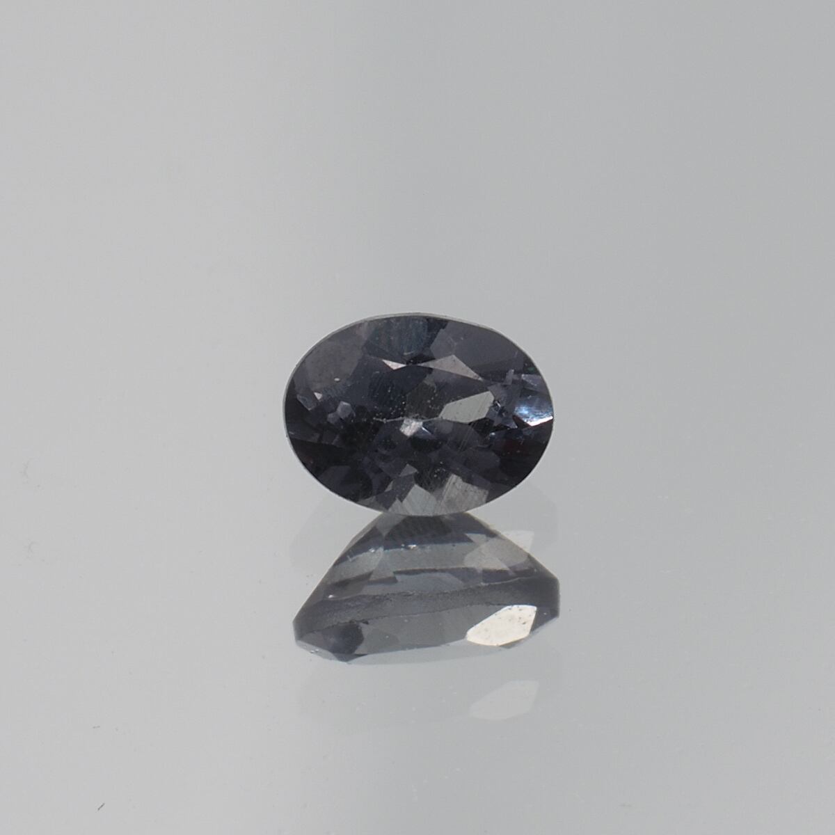 カラーチェンジガーネット 0.22ct オーバル | One Loose