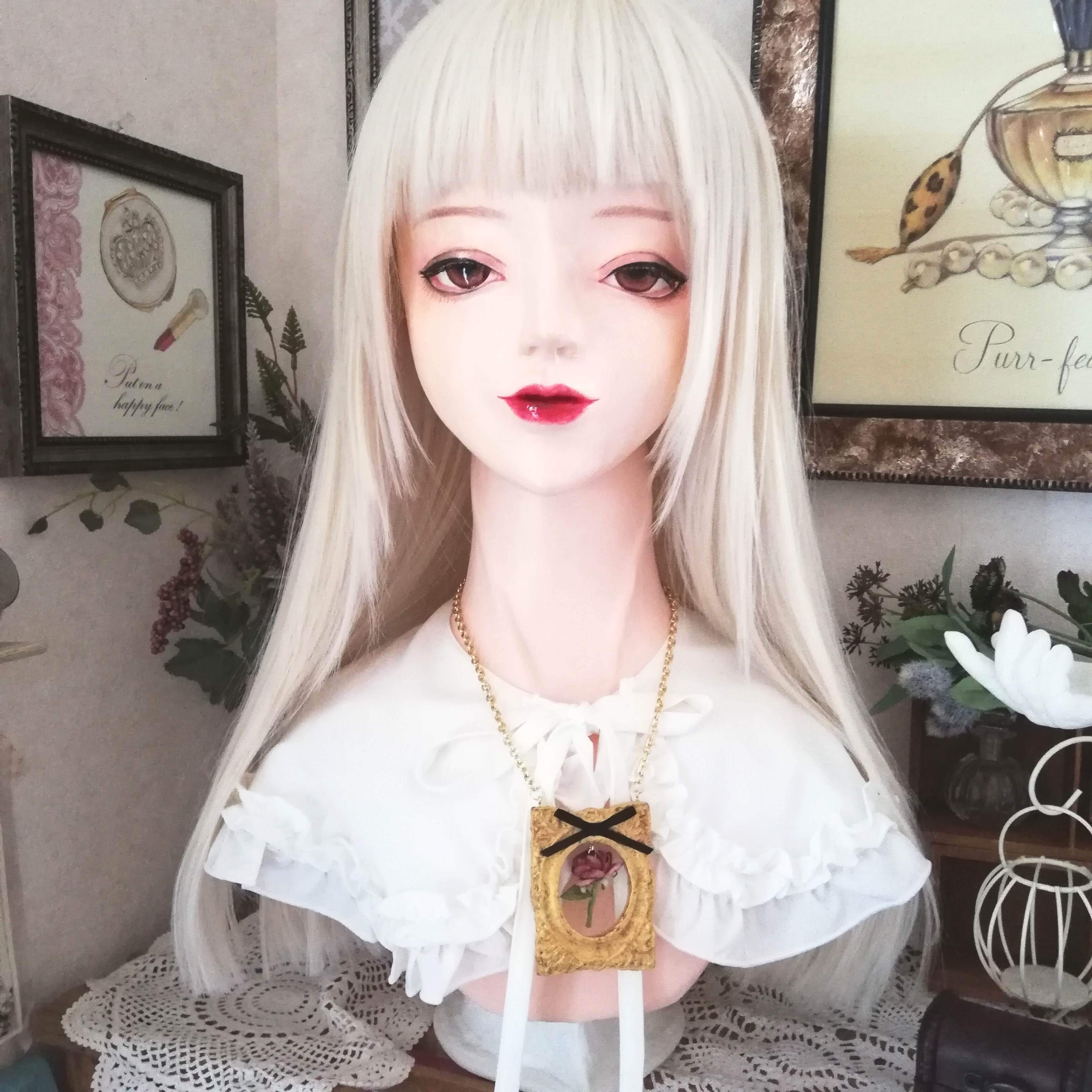 額縁ネックレス