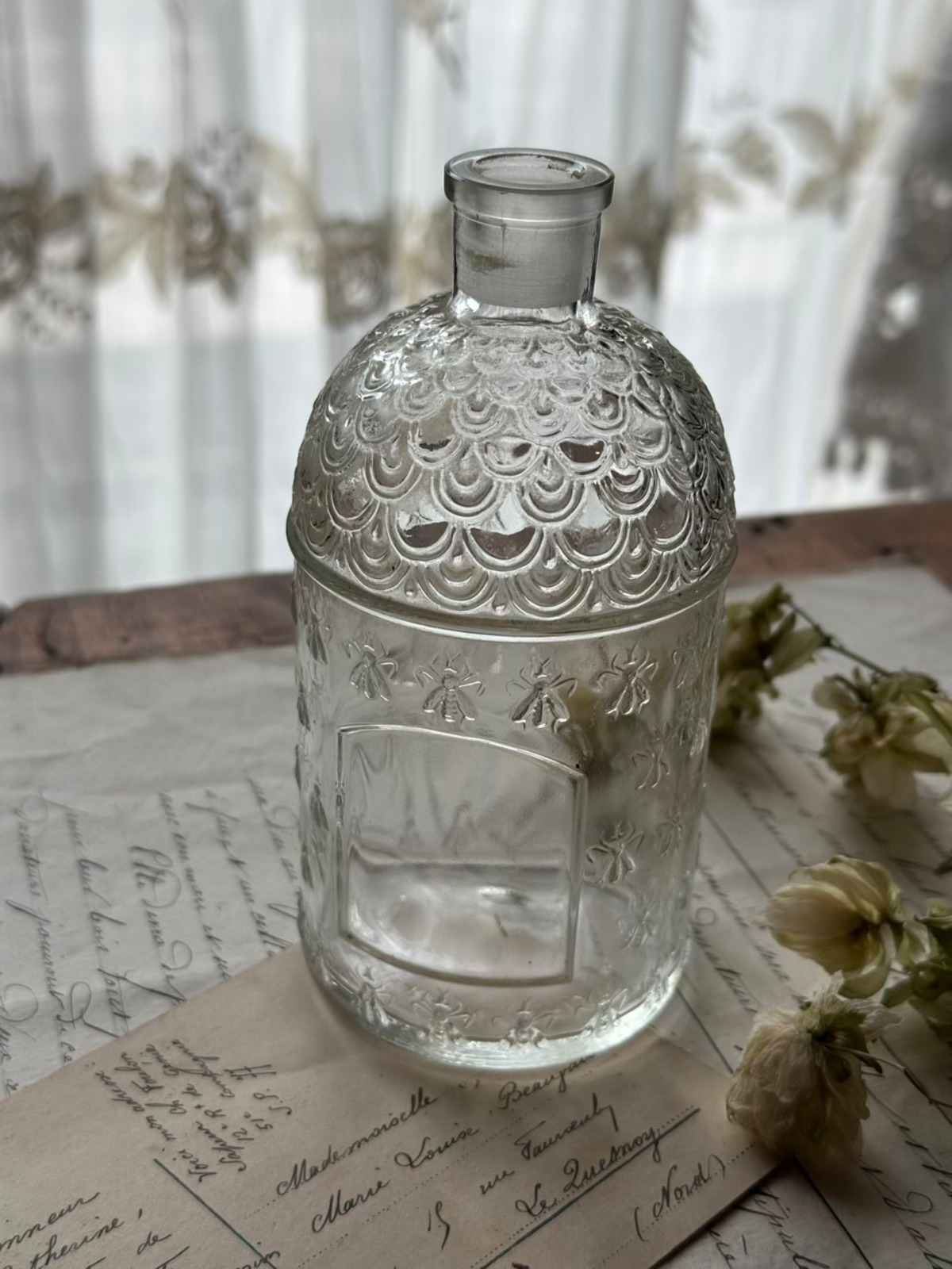 ゲランの香水瓶 パフュームボトル Guerlain ビーボトル | Brocante de 