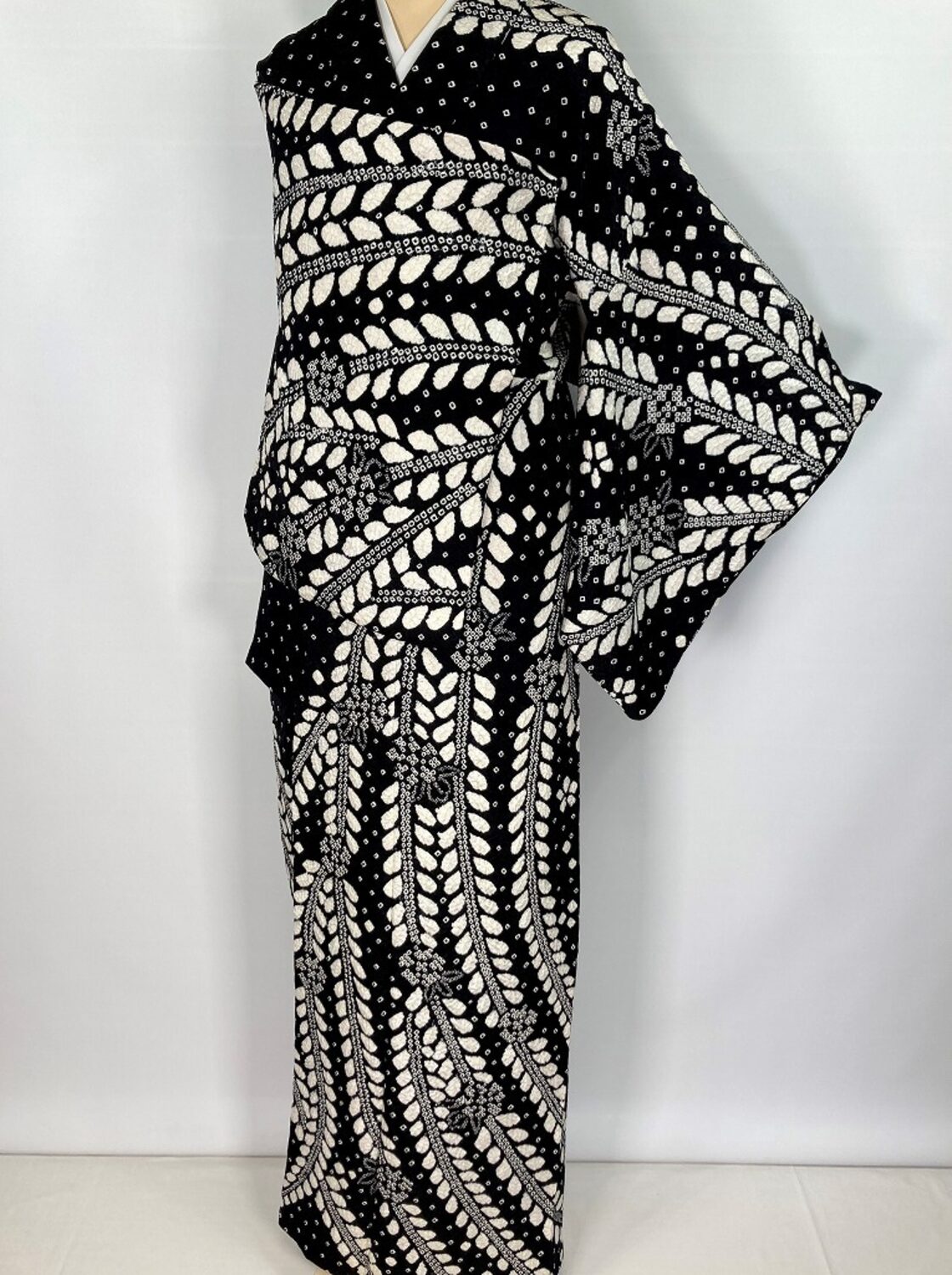 辻が花 総絞り 訪問着 希少品 京鹿の子絞り 手絞り 正絹 黒 白 951  