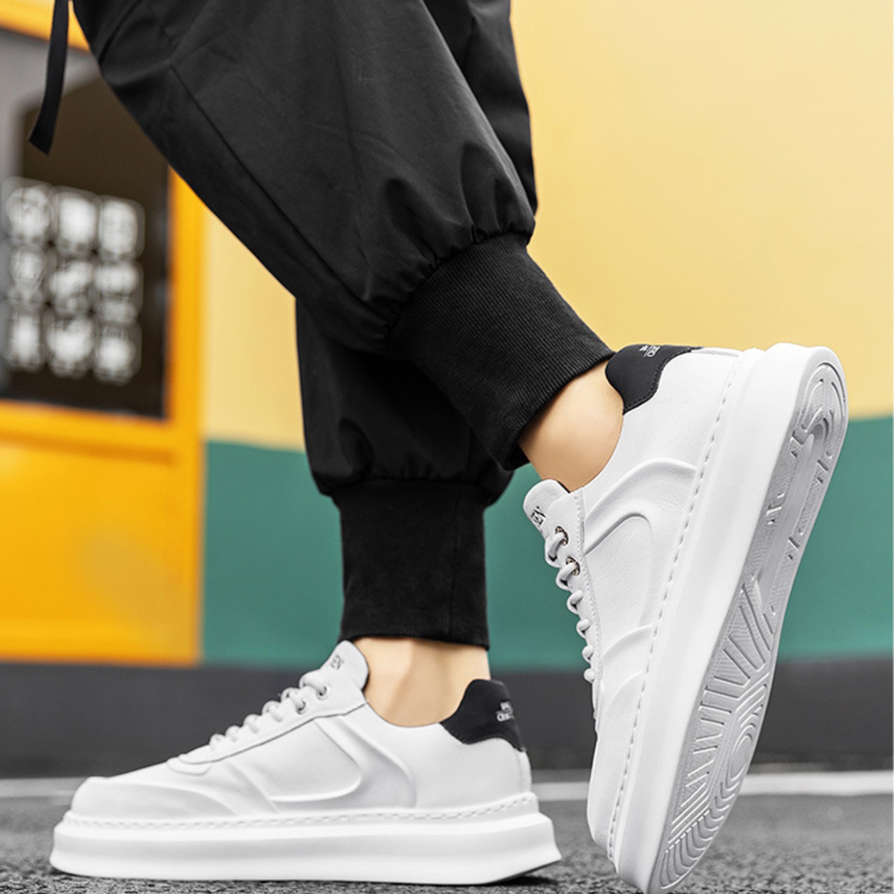 ラウンドトゥデザイン ローカットスニーカー af0168