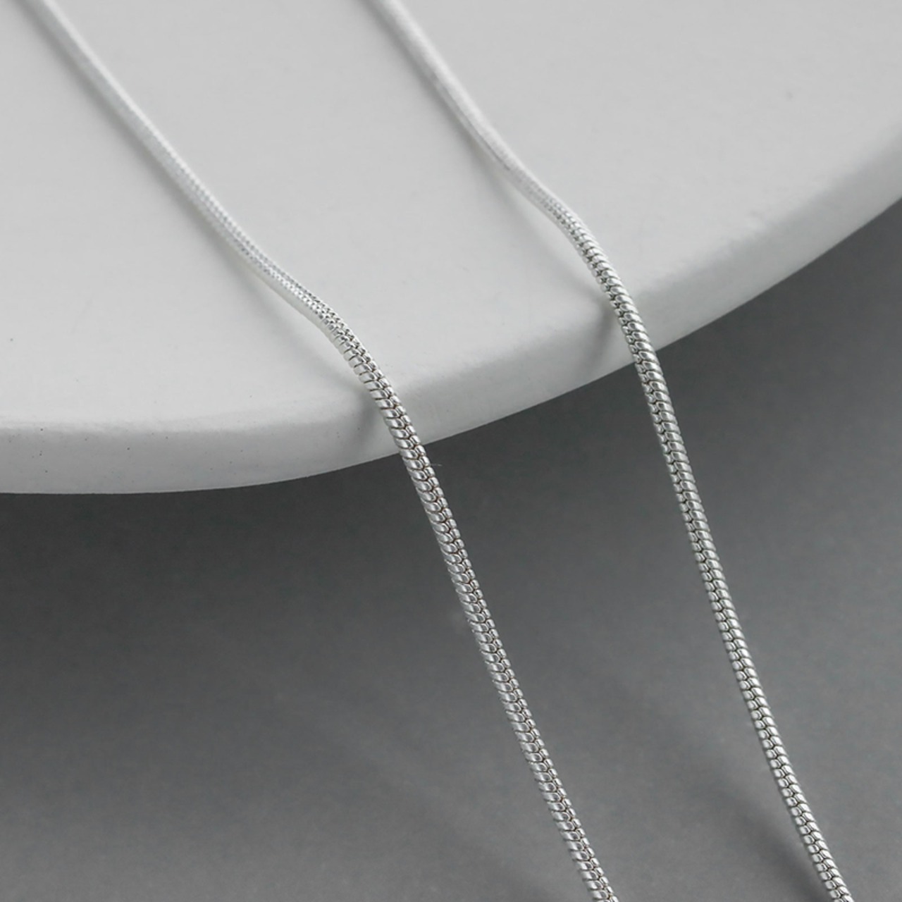 【ネコポス便】ネックレスY字 ロングネックレス レディース マット加工 合金 ゴールド シルバー ラリエット風 2連 縦ライン 2537