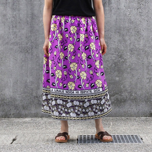 コンパートメント文様｜アフリカ布のギャザースカート（カンガスカート）鮮やかな色彩