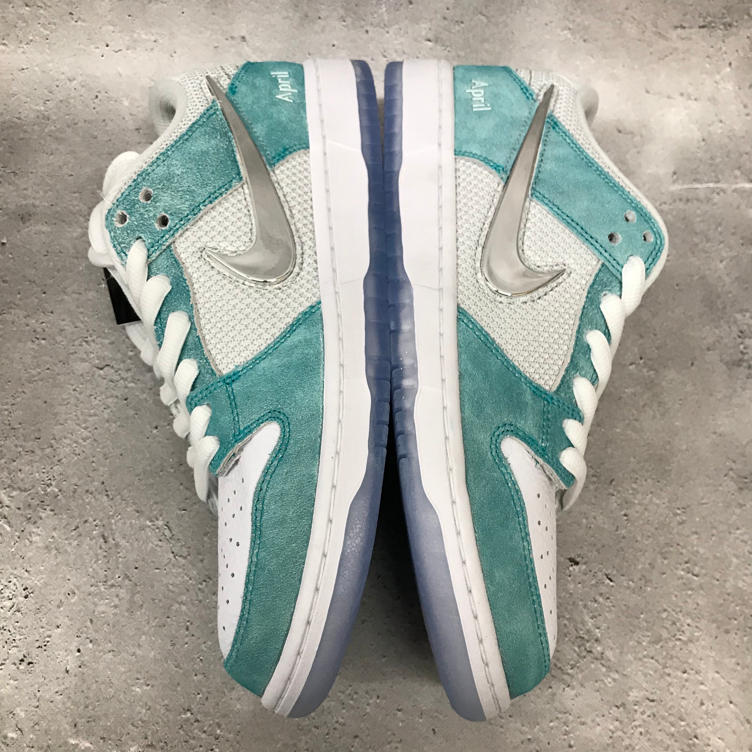 APRIL SKATEBOARDS × Nike SB Dunk Low Pro QS APRIL SKATEBOARDS × Nike SB Dunk Low Pro QS