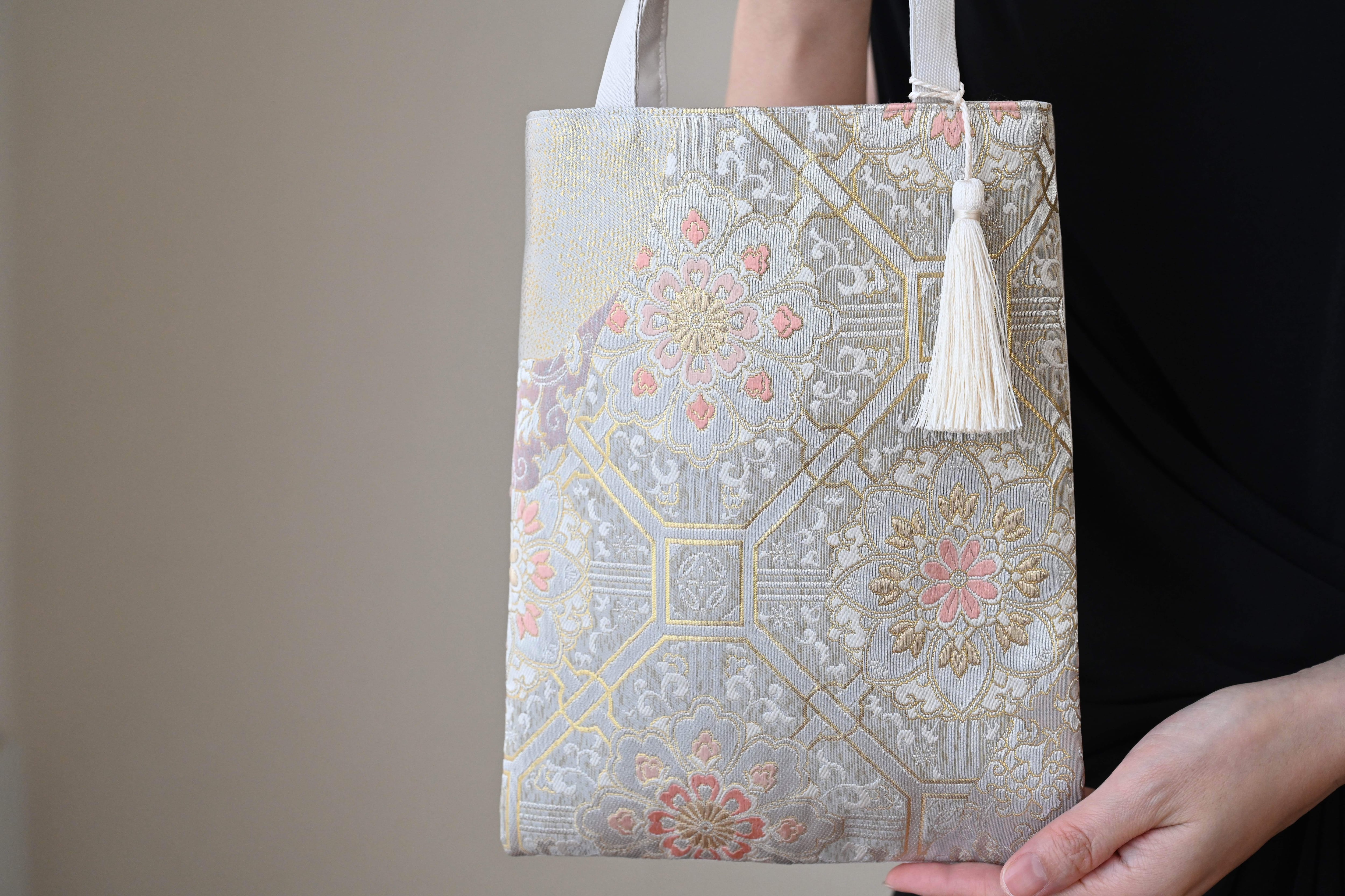 ichie ichie TOKYO 結婚式、パーティー、特別な日のためのシルク帯の