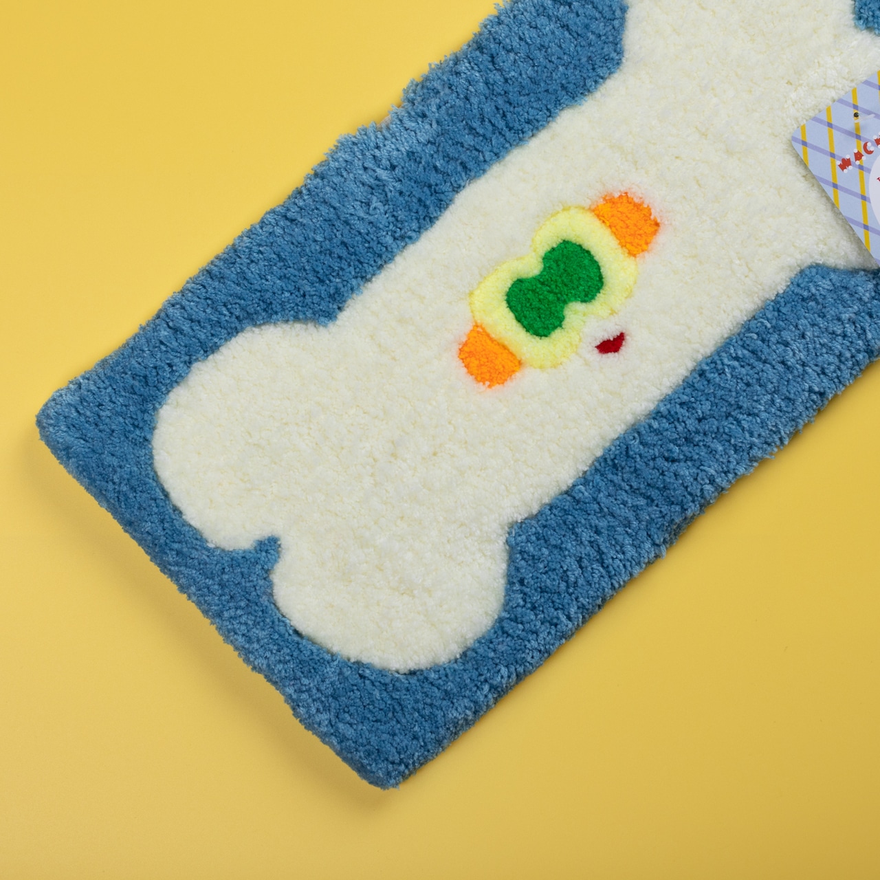 < WACHAPO > ラグ作品「ほね」