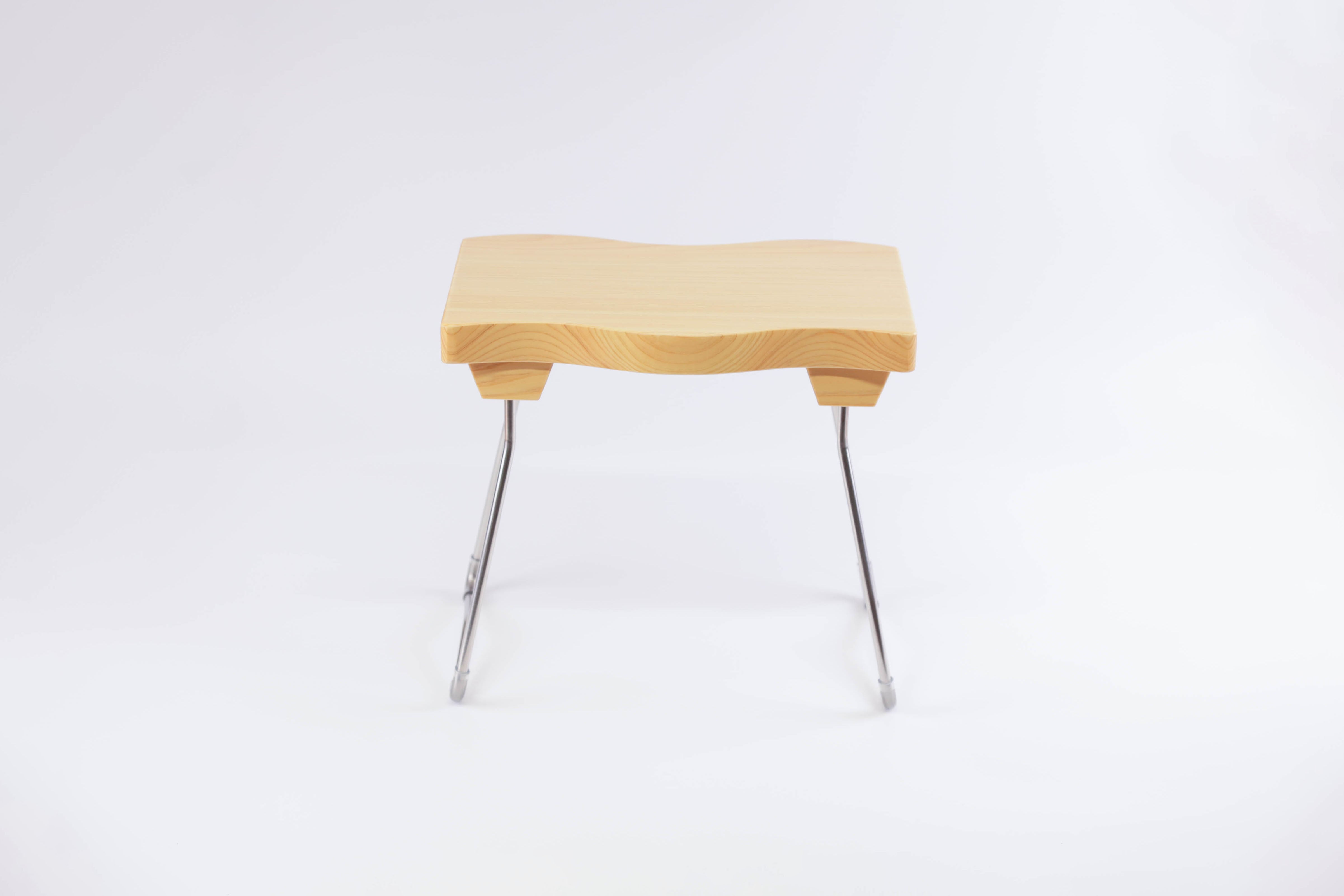 バスチェアー(ヒノキ・耐水塗装)