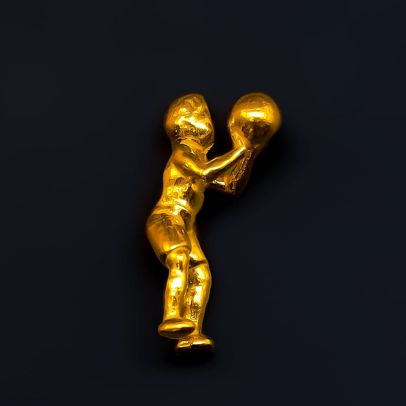 純金のスポーツアスリート像 バスケット】 24金 K24 御守り | JUNGOLD