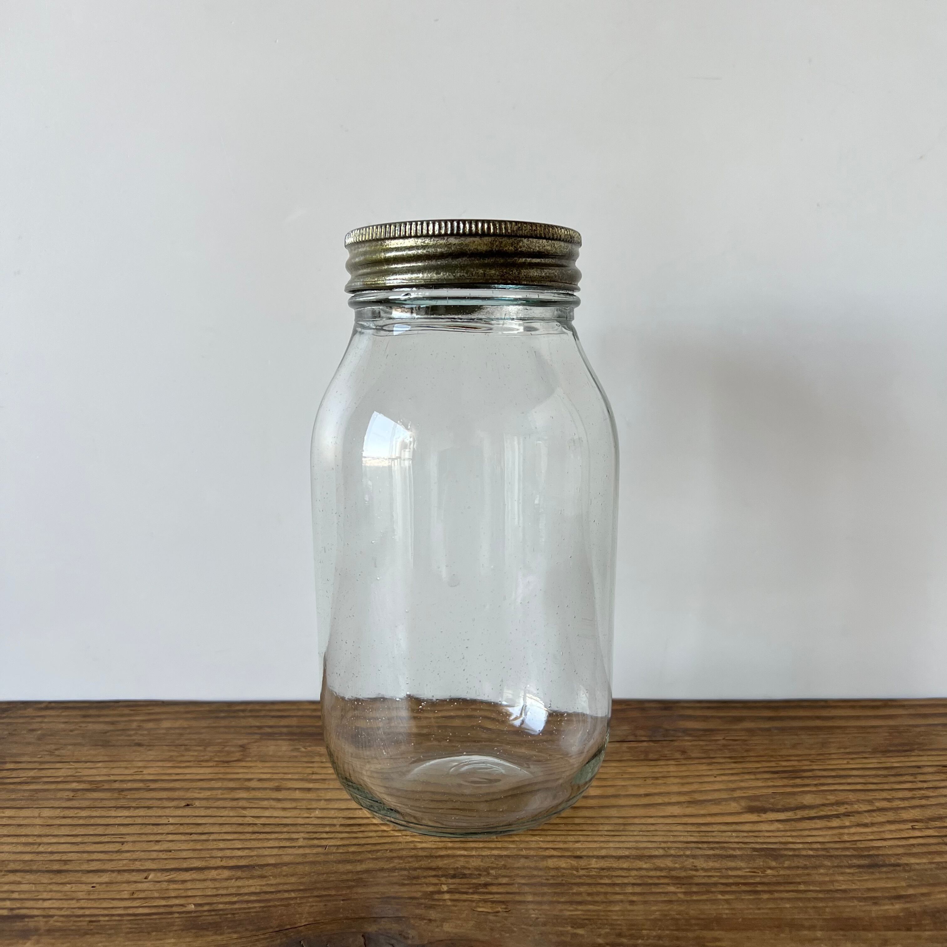 ヴィンテージ ガラスジャー 金属蓋付き　古道具 KARHULA / Glass Jar A | troldhaugen antiques ｜ 北欧アンティーク