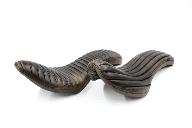 【抽選販売】クラックレザー : 60sクラシック コブラシート ［縦タック&ロール］　(CCC01)