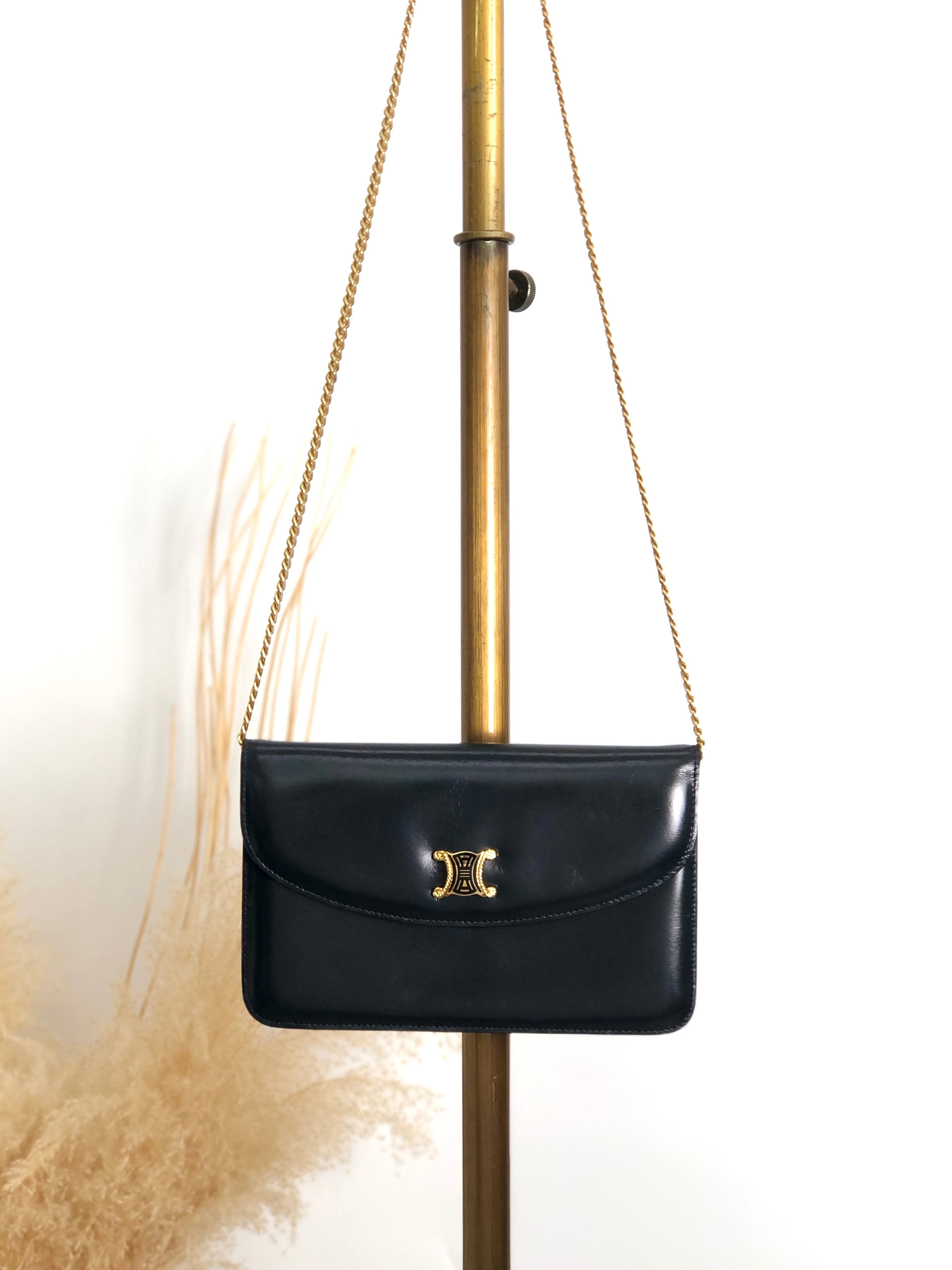 CELINE セリーヌ ショルダーバッグ ブラック トリオンフ レザー