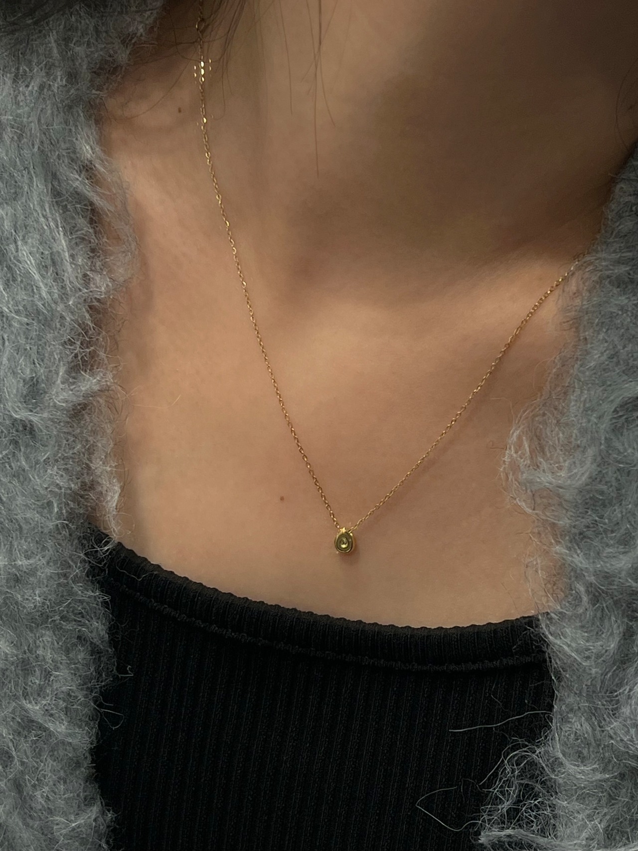 Tiny drop necklace