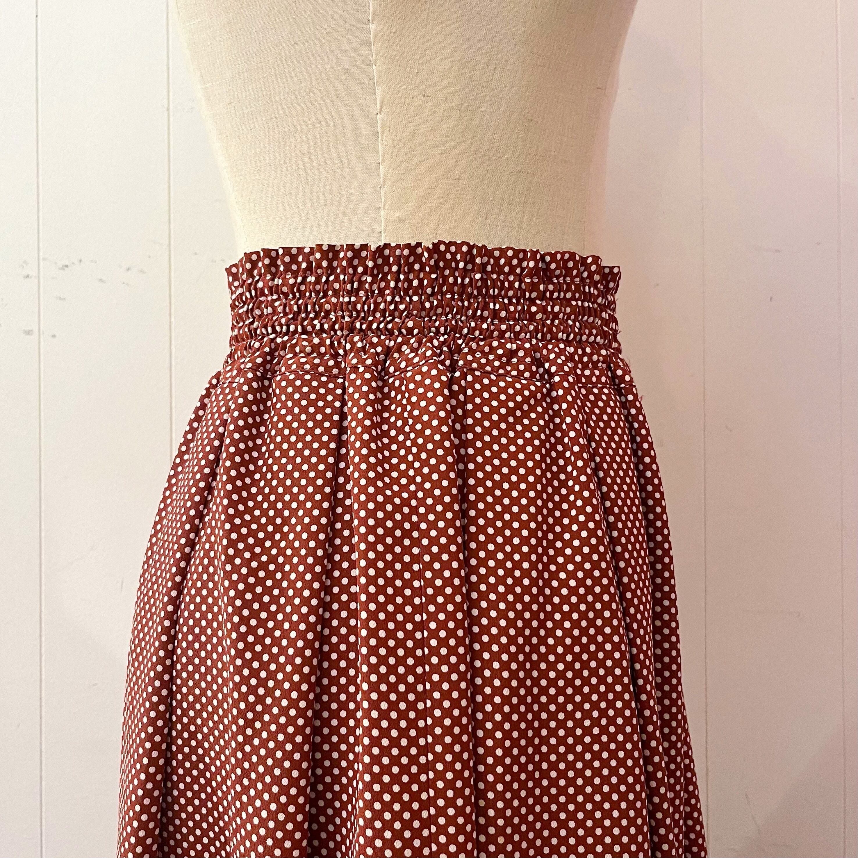 brown red dot gather skirt