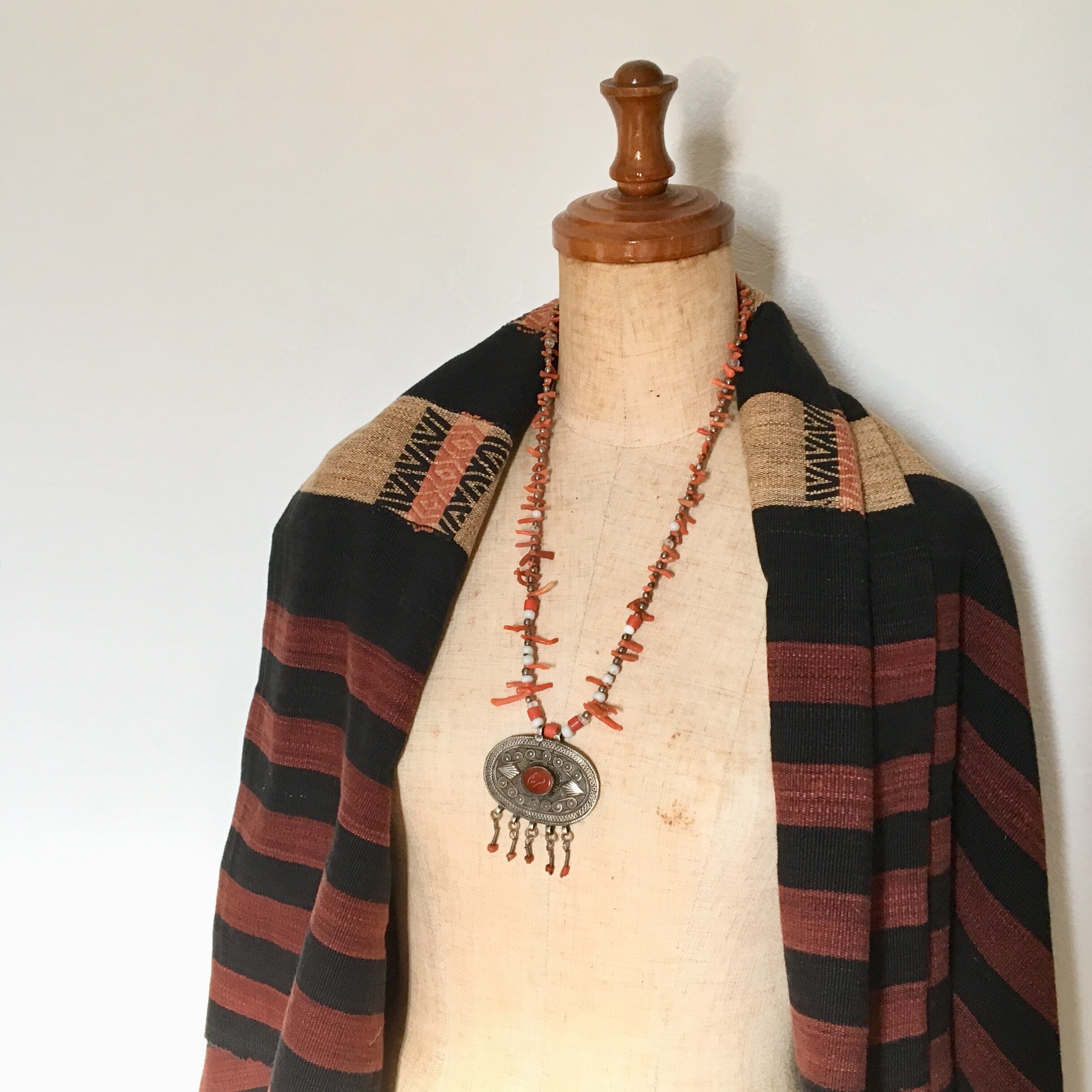 ◉ 値下げ!antique 希少アフガニスタン ペンダントTOP 珊瑚 コーラル