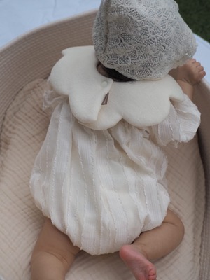 pile moku moku bib
