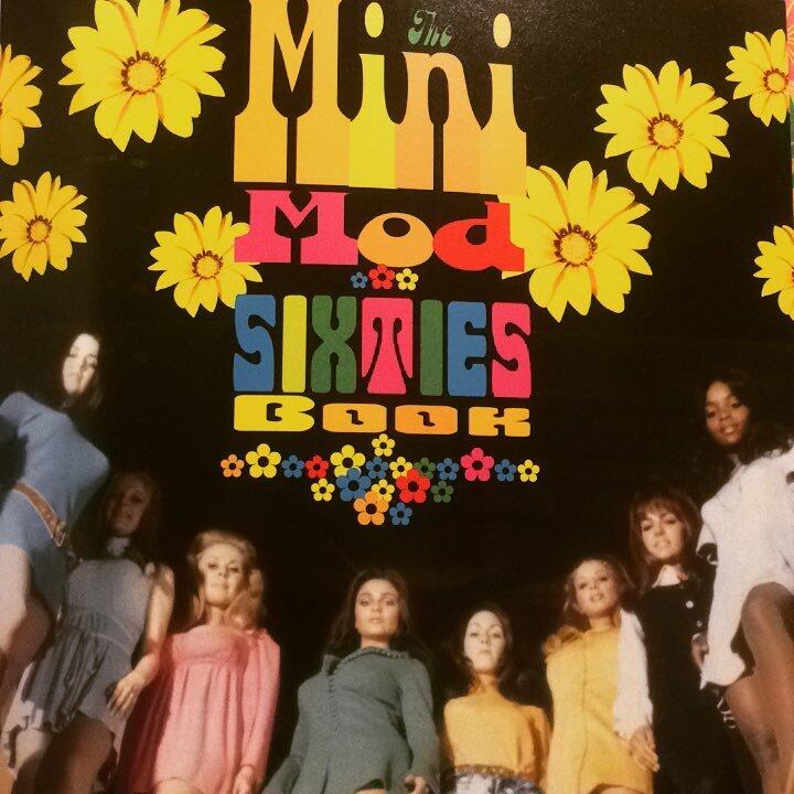 60年代ファッションの本「The Mini Mod Sixties Book」 - 画像3