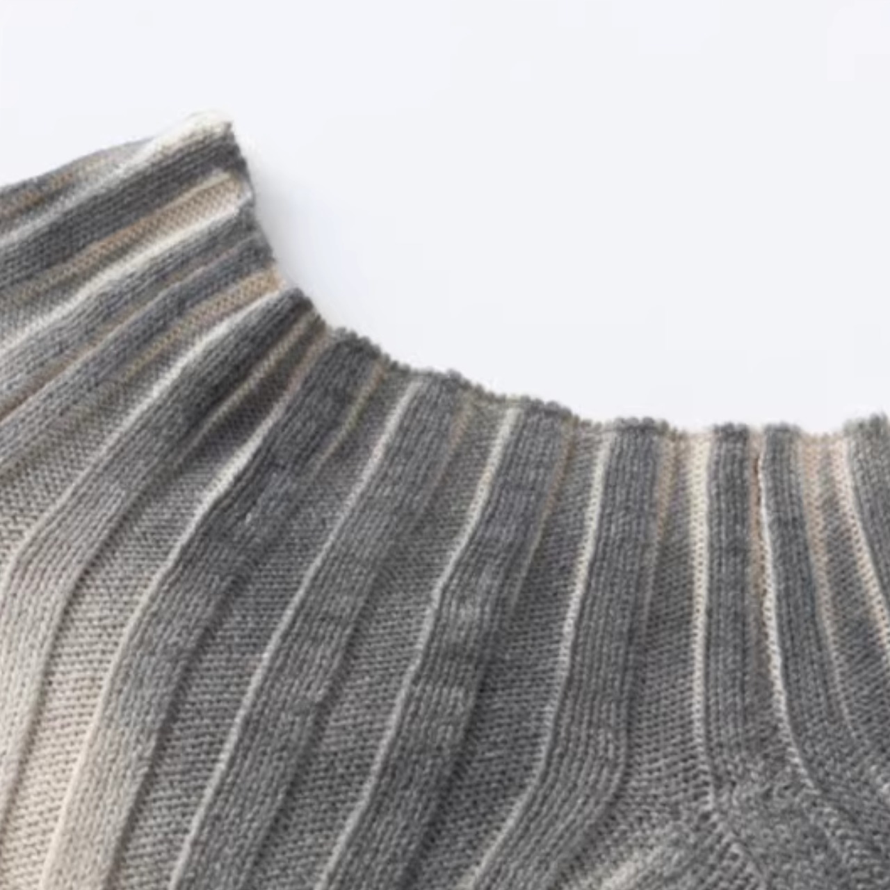 ハイネック リブライン クルーニット  　TB1820・画像9