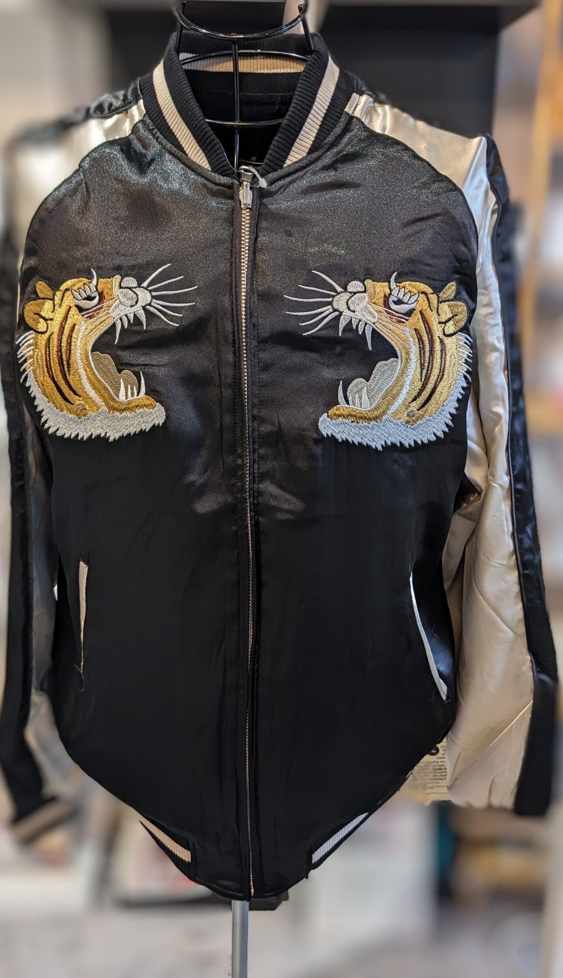 JSKJ-007 虎刺繍サテン/別珍リバーシブルスカジャン ブル- S/M/L/XL