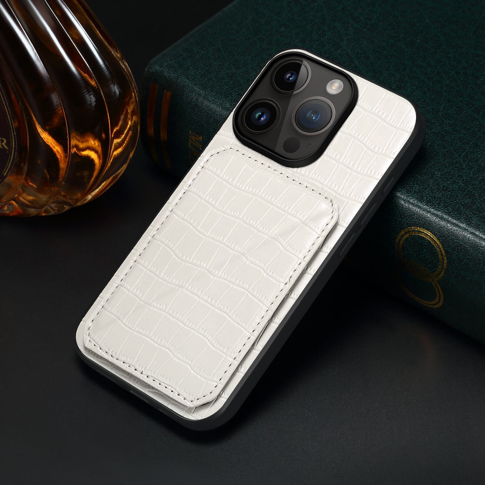 型押し iPhone 17 16 15 14 13 12 11 ケース ワニ柄 カード収納