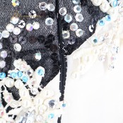 社交ダンス 衣装 ドレス ワンピース スタンダード ホワイト系 ブラック系 白 黒 フリル レース 上品 かわいい デモ 競技 ダンス パーティ 発表会 モノクロ 綺麗 モノクローム シック 舞台 フォーマル エレガント
