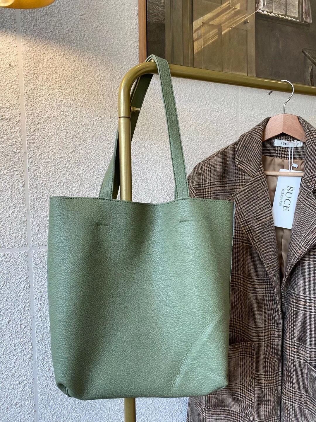 シンプルトートバッグ