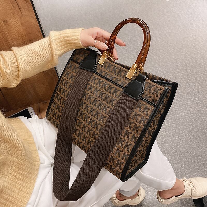 オータムウィンターレッド 秋物 冬物 トートバッグ 手作りハンドバック30819377805