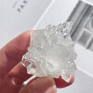 Apophyllite Cluster ✧ アポフィライト 2