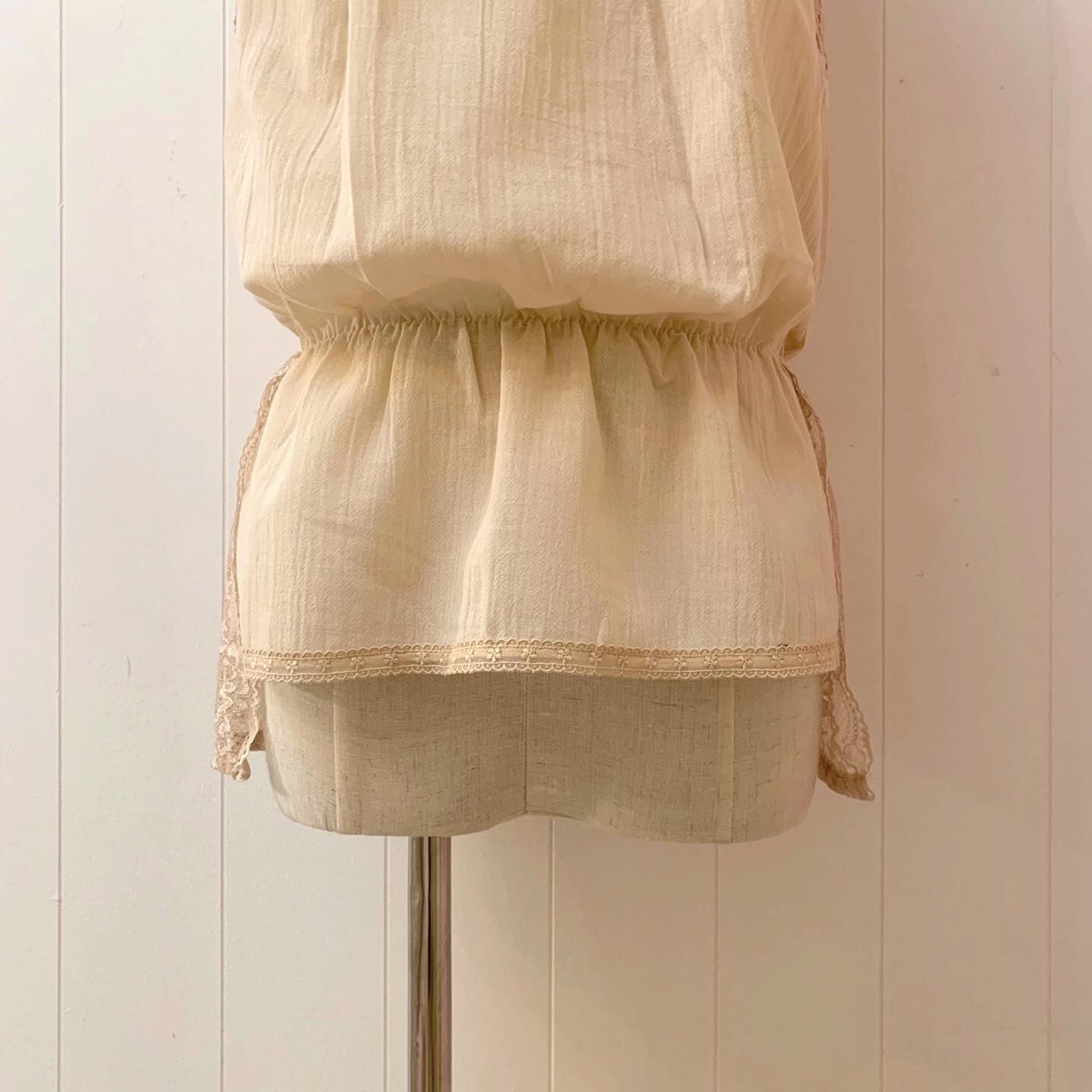 remake : sensitive skin epaulette camisole