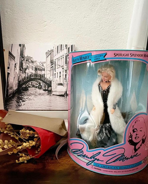 93's dead stock " Marilyn Monroe" antique dolls