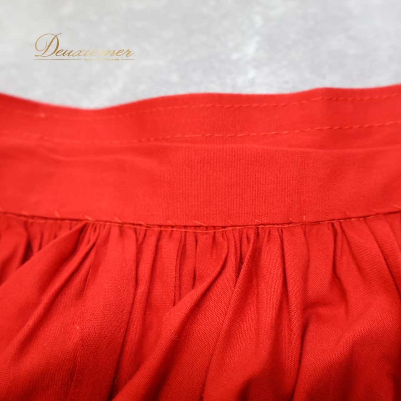 フォークダンス 衣装 スカート レッド系 チロリアン チロリアン カントリー リボン 赤 白 青 水色 黄 緑 ボリューム ダンス衣装 鮮やか イベント 練習 レッスン おしゃれ ホワイト系 ピンク系 ブルー系 グリーン系 イエロー系