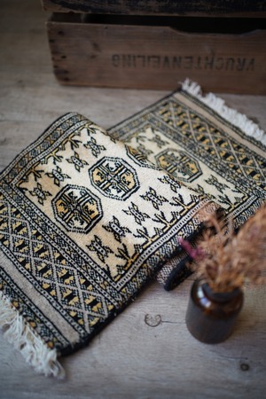 【457】Vintage Pakistan rug 1990's