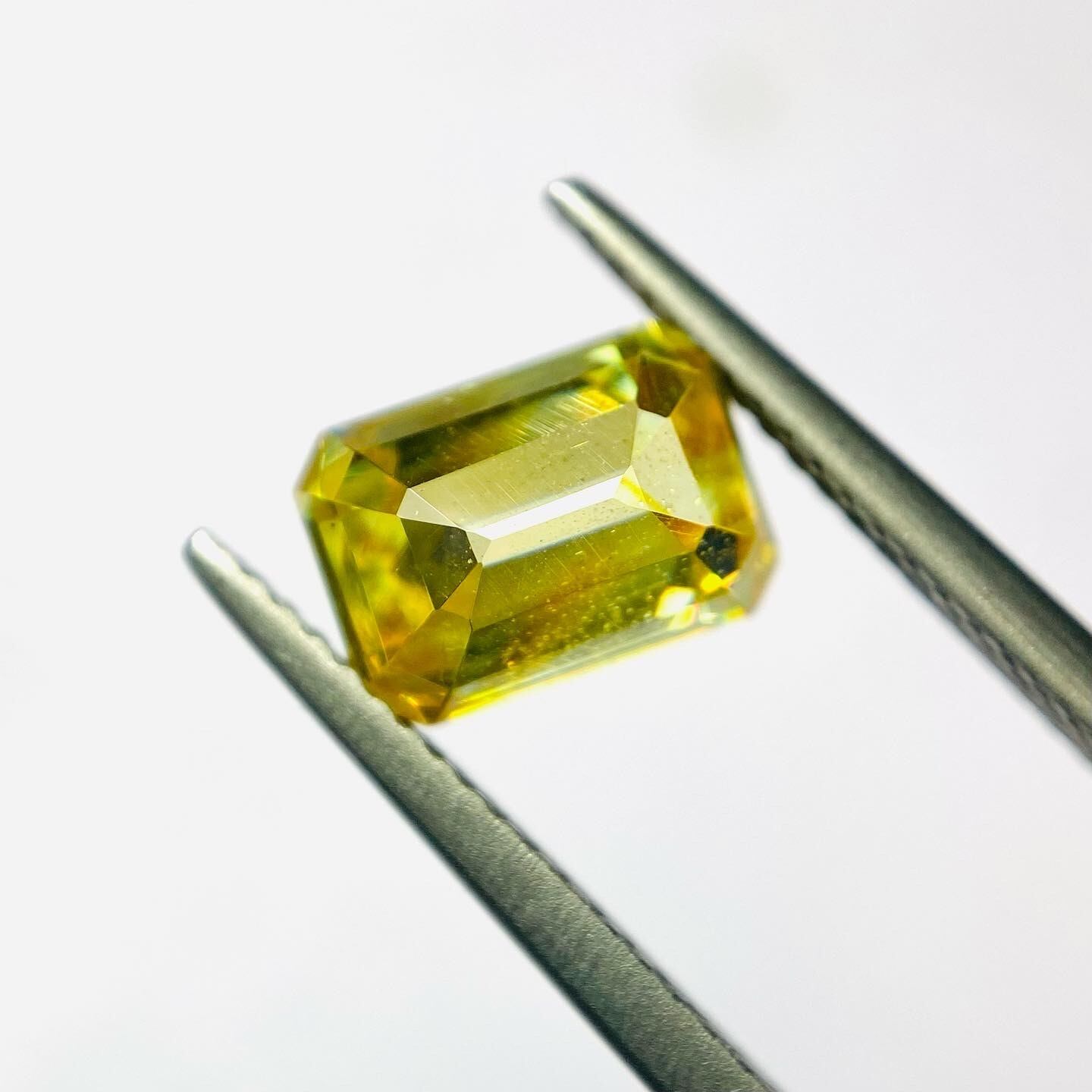 タンポポカラーのスファレライト