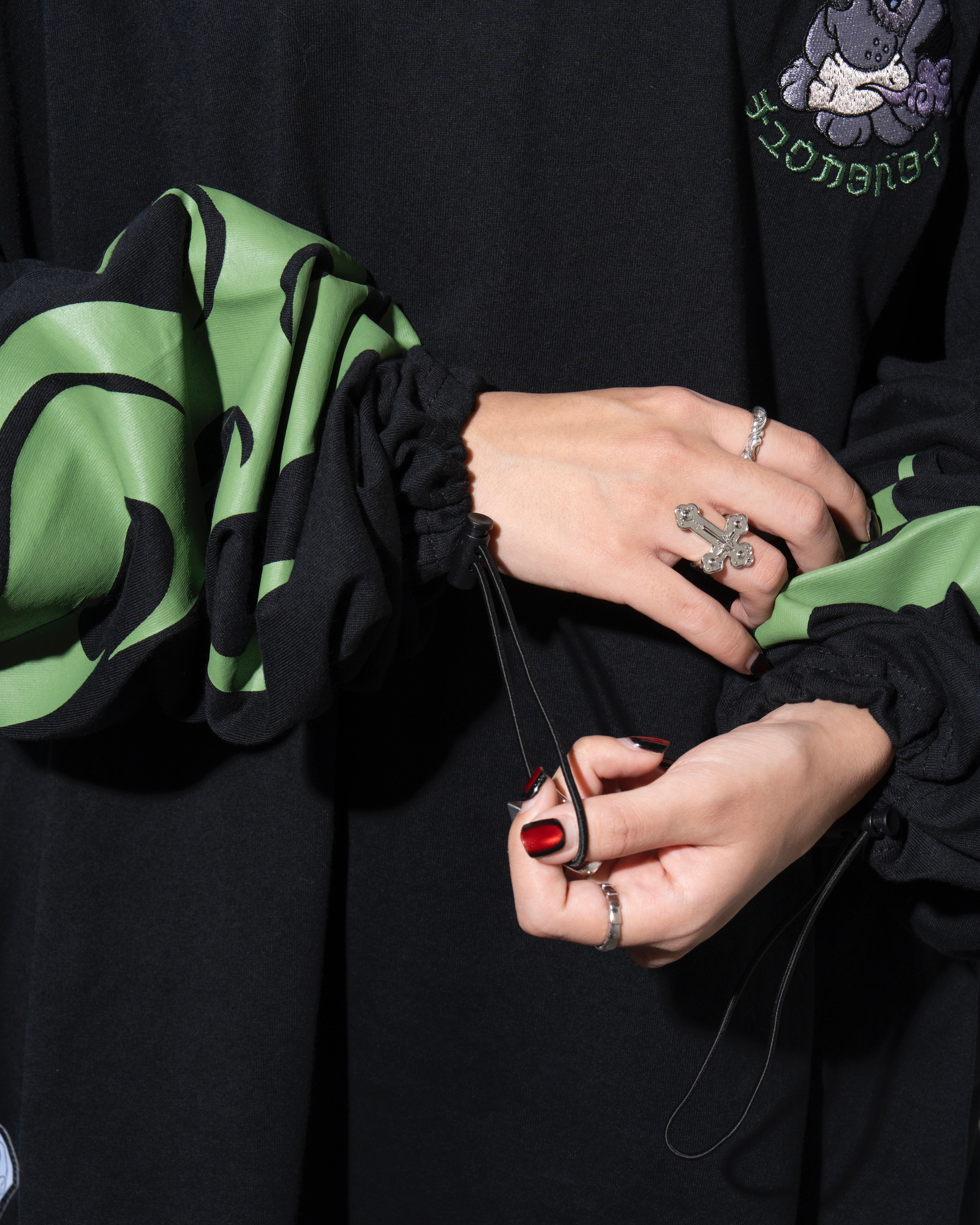 GALFY×チュウカタベタイ ロンT/黒 | チュウカタベタイ