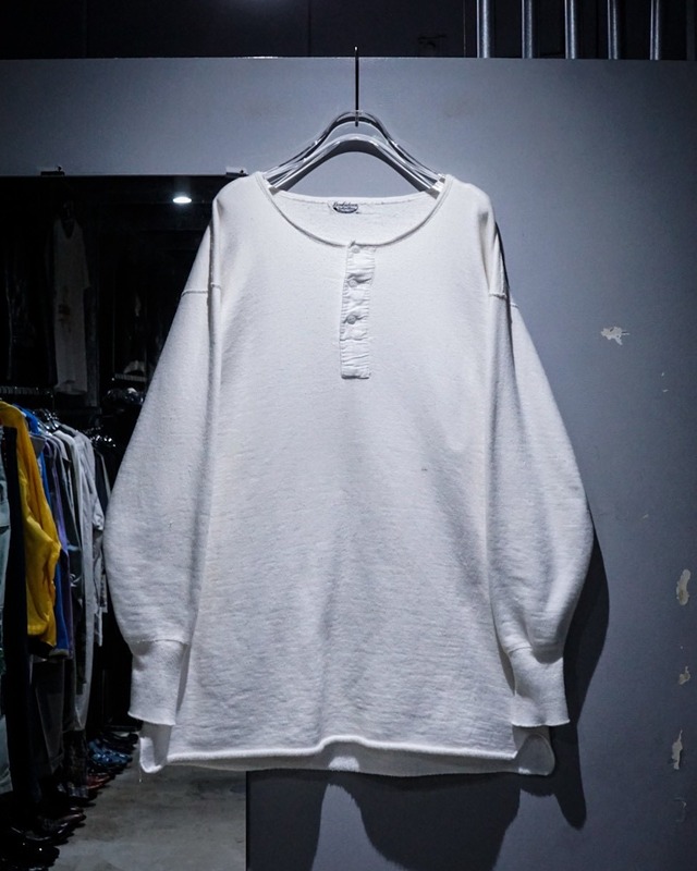 【add (C) vintage】40's-50's Pure White Color Vintage Loose Henley Neck Pullover
