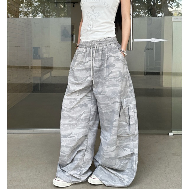 camouflage loose cargo pants　迷彩ルーズカーゴパンツ　J1944