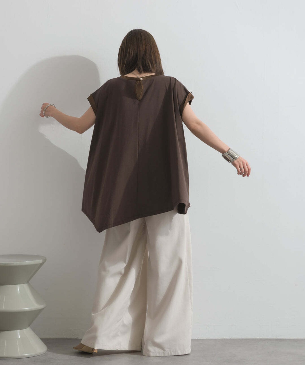 32884 サテン部分使いアシメチュニックTシャツ brown