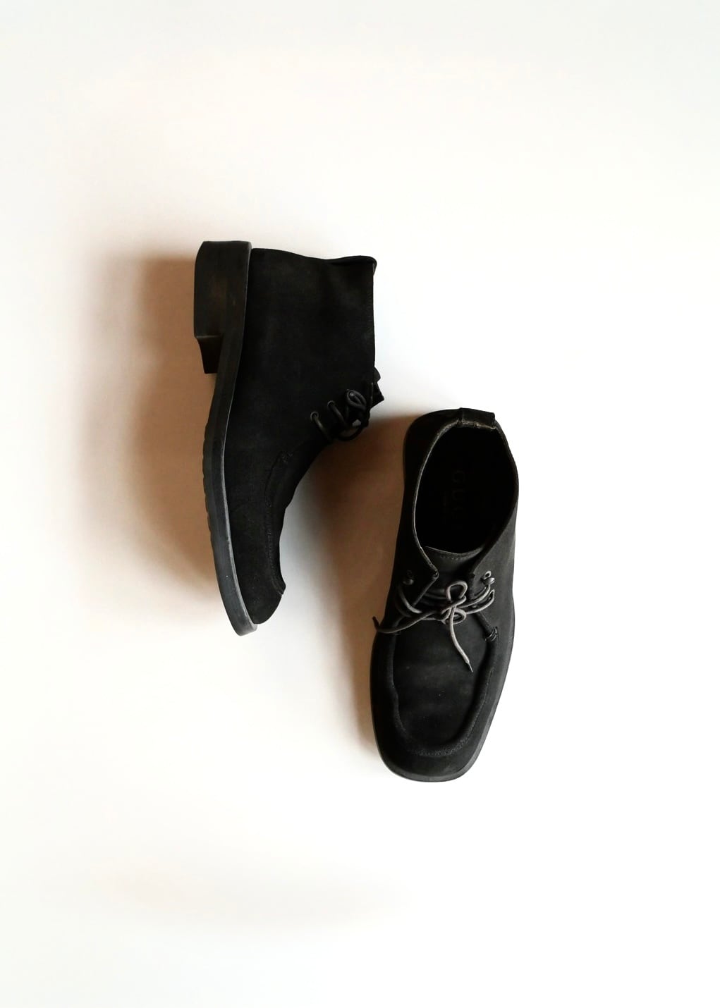 "GUCCI" black suede leather chukka boots