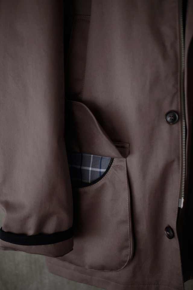 CHRYSALIS / exclusive for tatazmaiizumai /cotton gabardine field half coat color / nuance Greige