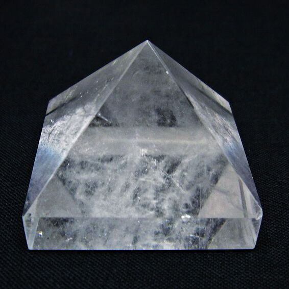水晶 ピラミッド置物 一点物 145-1018