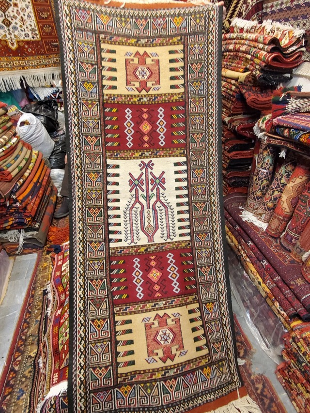 絨毯クエスト50【No.24】 ※現在、こちらの商品はイランに置いてあります。ご希望の方は先ずは在庫のご確認をお願いします。