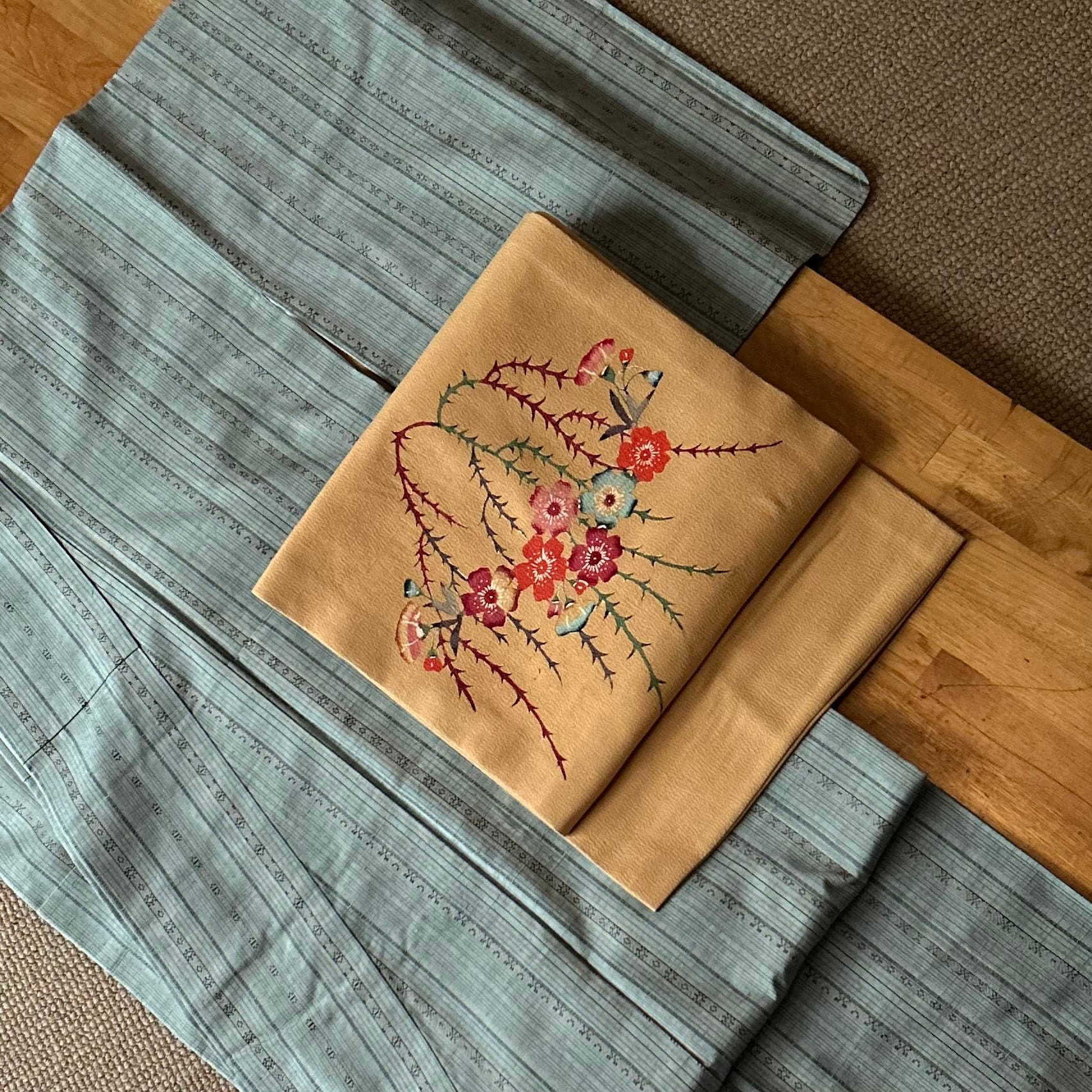 名古屋帯 ポイント柄】花刺繍ポイント柄の名古屋帯 | Pay ID 名古屋帯 ポイント柄】花刺繍ポイント柄の名古屋帯 | Pay ID